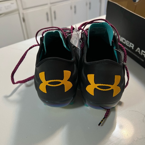 BRAND NEW MENS SIZE 11 UA CLONE MAGNETICO PRO SOCCER CLEATS LIMITED EDITION - Picture 12 of 14